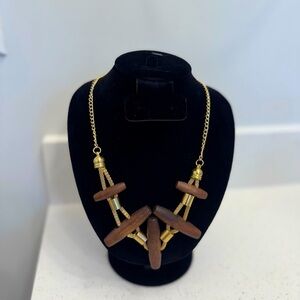 Elegant Gold and Brown Wood Necklace Fashion Jewelry Matching Earrings